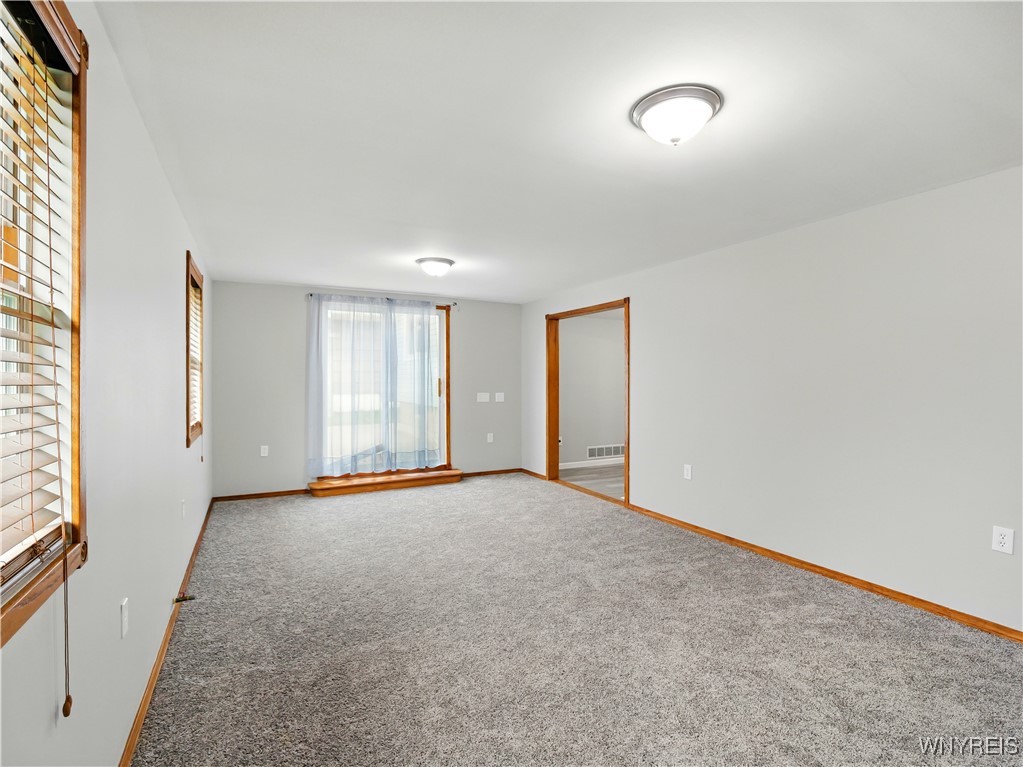 864 Sun Valley Drive, North Tonawanda, New York image 25