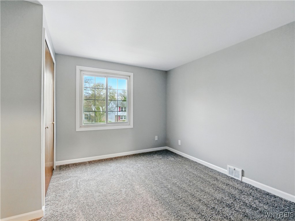 864 Sun Valley Drive, North Tonawanda, New York image 8