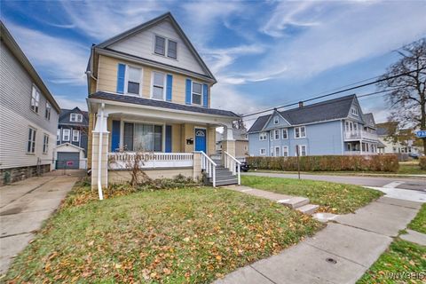 Photo of 42 Buffum Street #Upper, Buffalo, NY 14210 (MLS # B1644708)