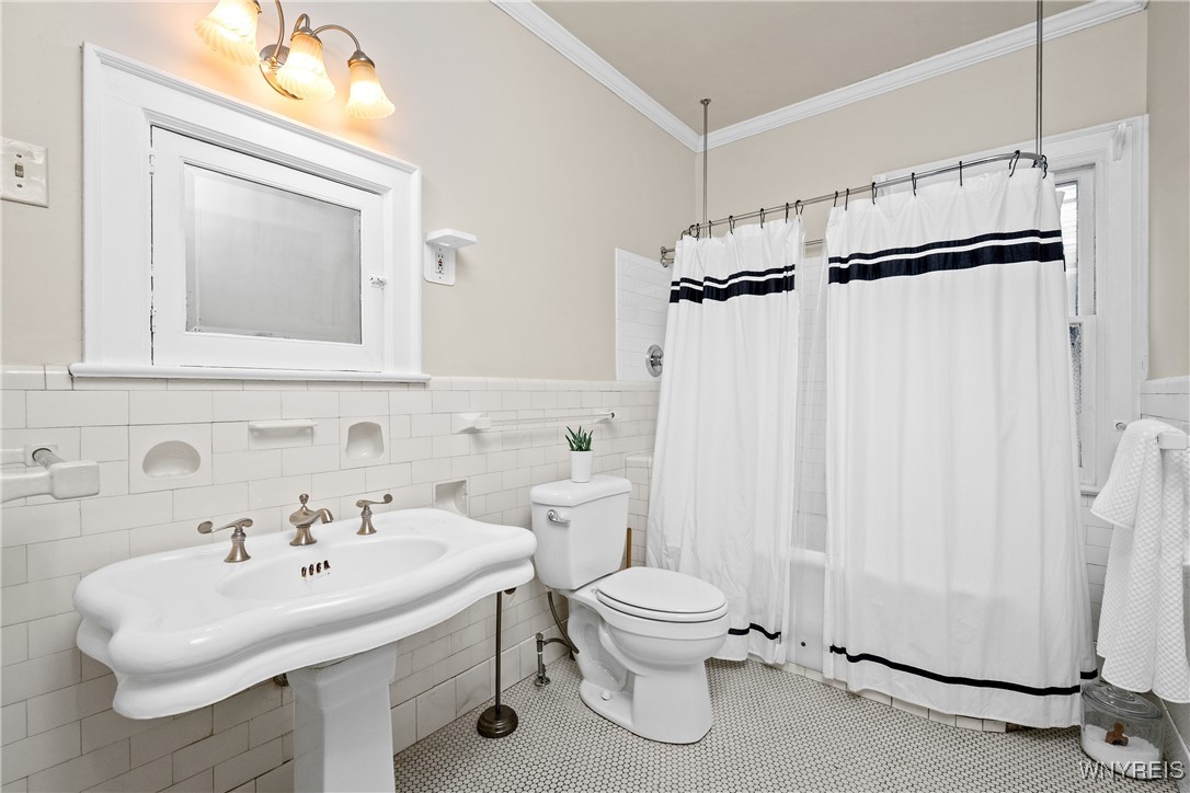 541 Lafayette Avenue, Buffalo, New York image 24