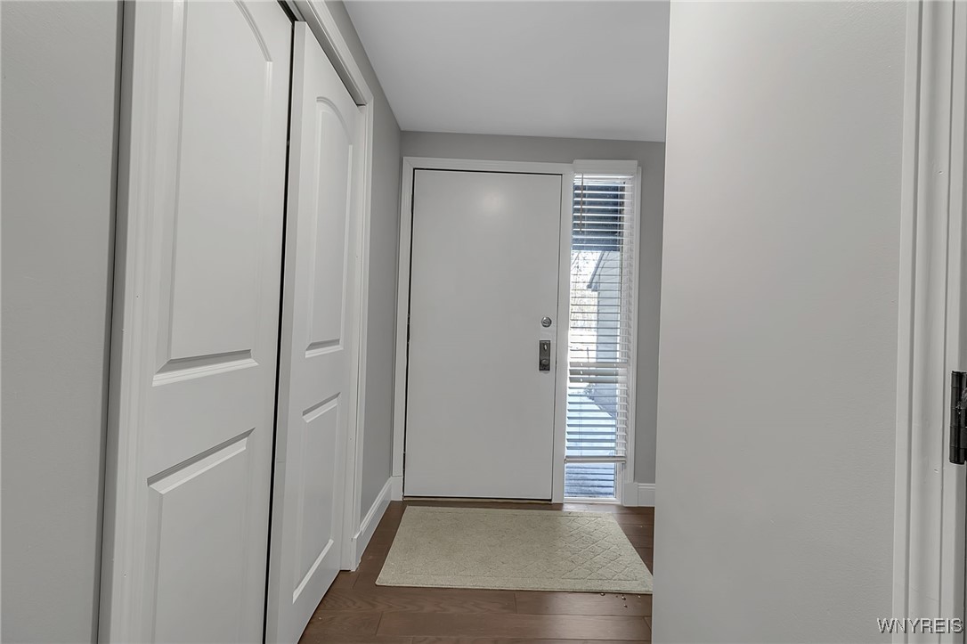 210 Breezewood Common