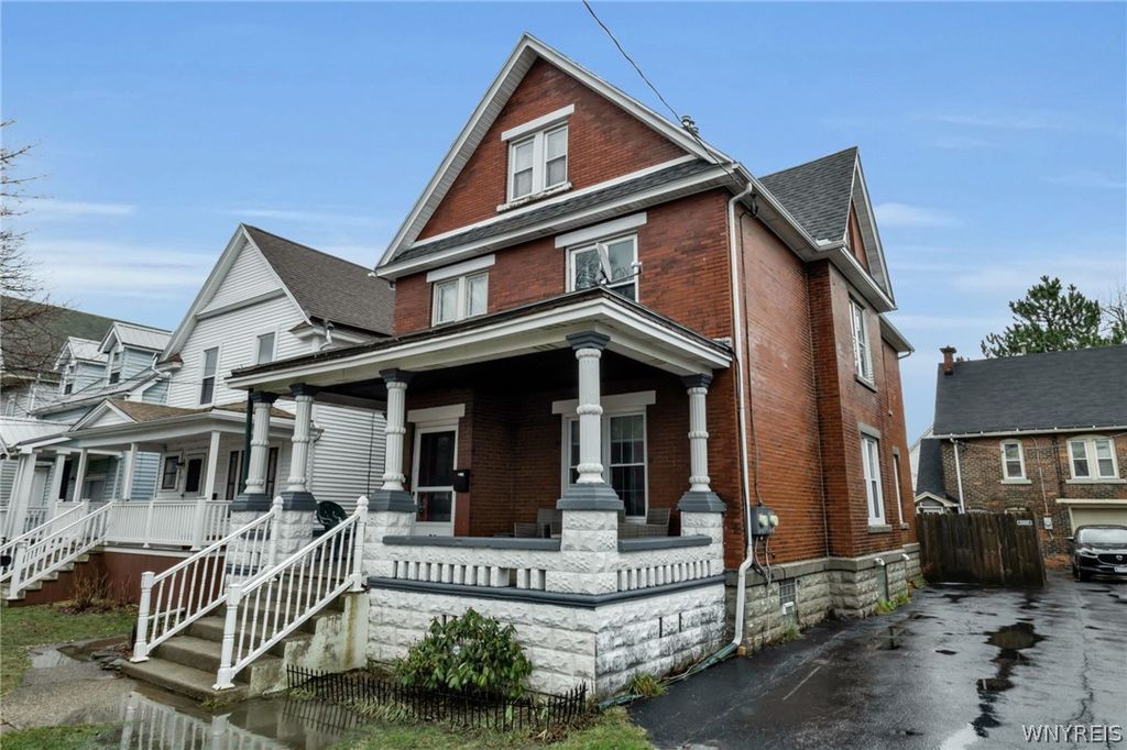 Photo of 61 Burch Avenue, West Seneca, NY 14210 (MLS # B1666419)