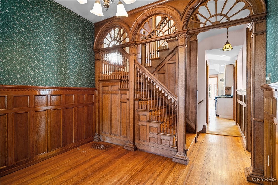 359 Parkside Avenue, Buffalo, New York image 14