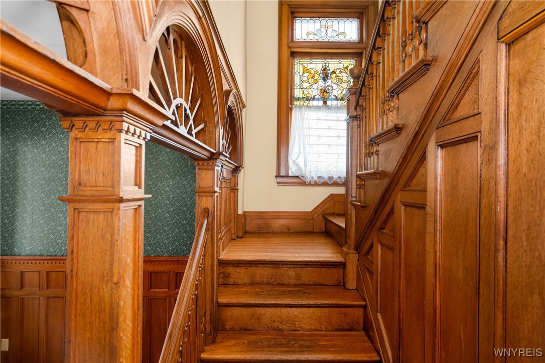 359 Parkside Avenue, Buffalo, New York image 30