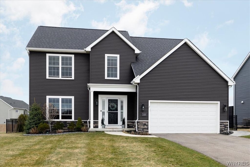 Photo of 5489 Cooper Ridge, Hamburg, NY 14075 (MLS # B1666477)