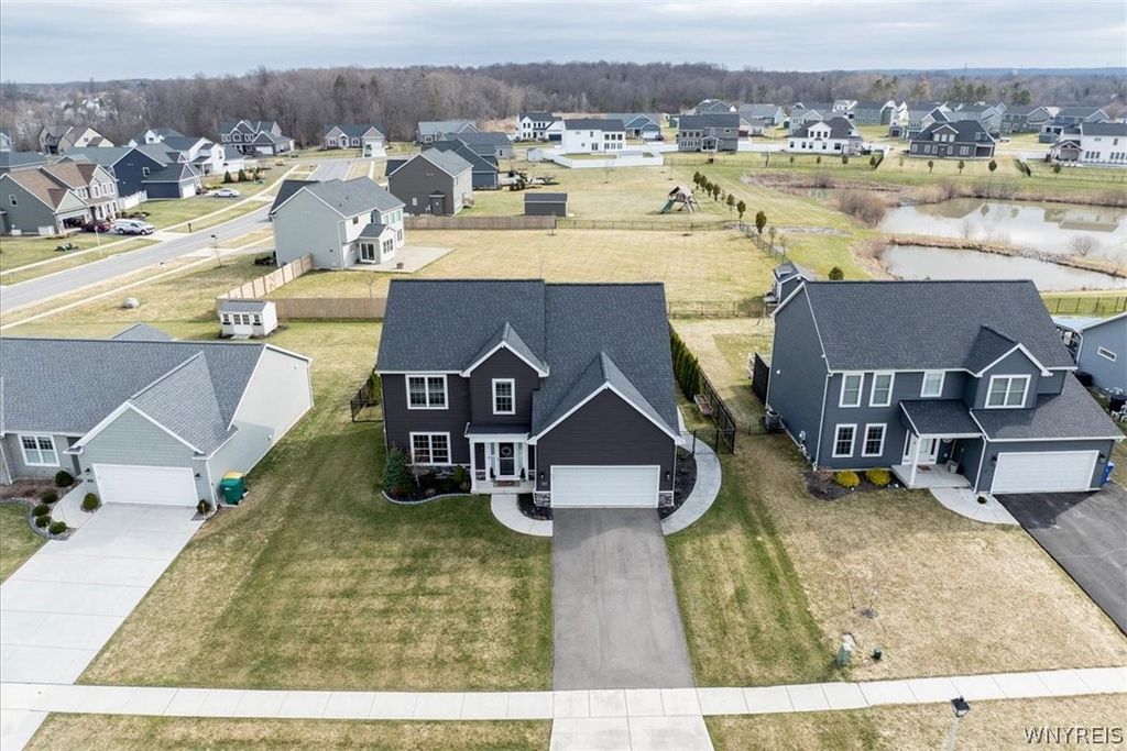 Photo of 5489 Cooper Ridge, Hamburg, NY 14075 (MLS # B1666477)