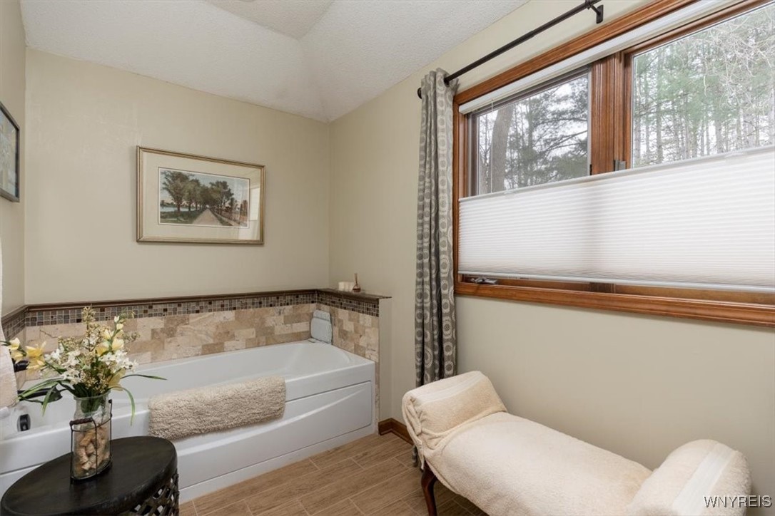 1120 Rice Road, Elma, New York image 18