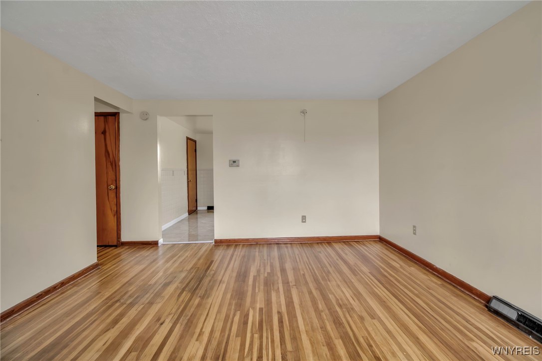 148 Colden Court, Cheektowaga, New York image 8