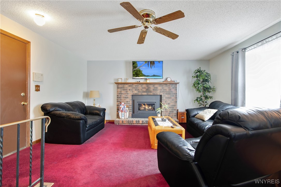 1 Woodstream Drive, Lancaster, New York image 9