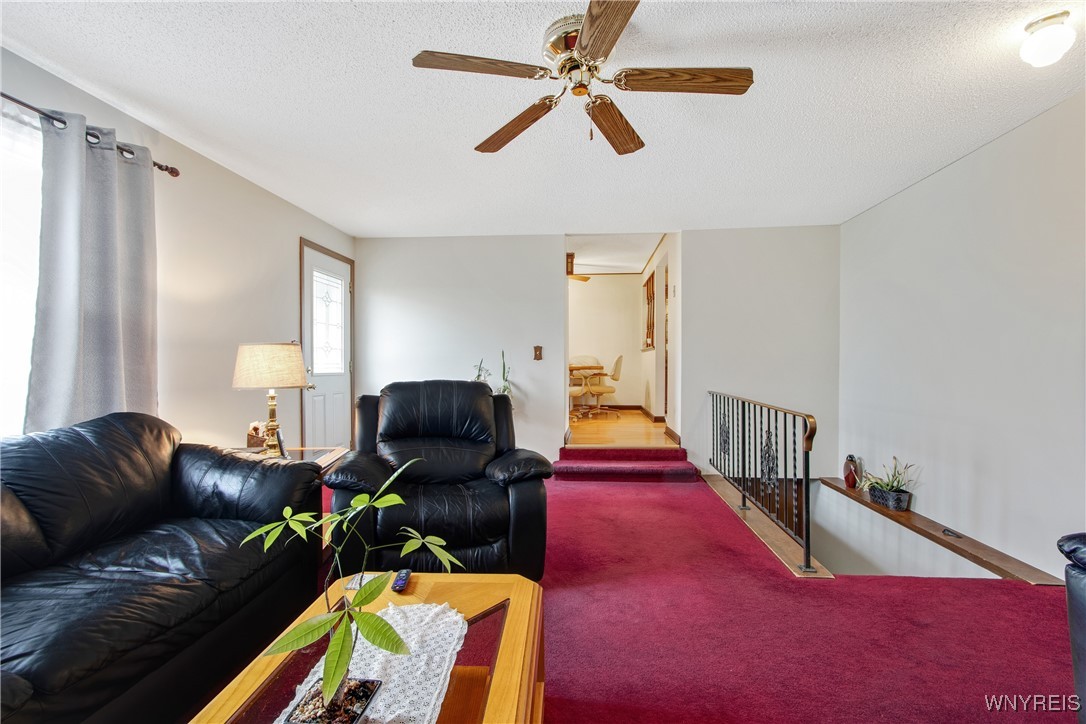 1 Woodstream Drive, Lancaster, New York image 8