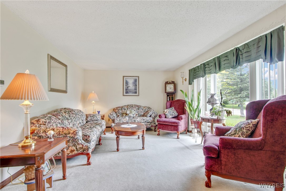 1 Woodstream Drive, Lancaster, New York image 18