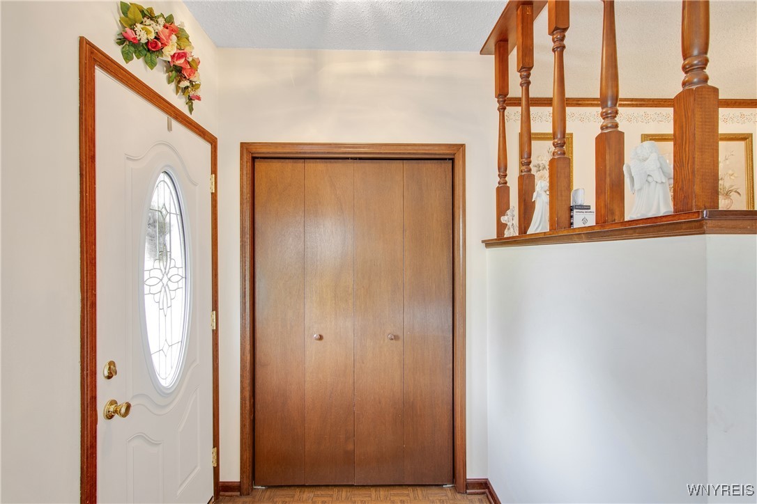1 Woodstream Drive, Lancaster, New York image 16