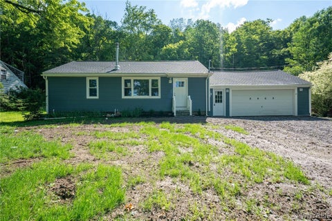 Homes For Sale - 8669 Sisson Highway<br/> Eden, NY 14057