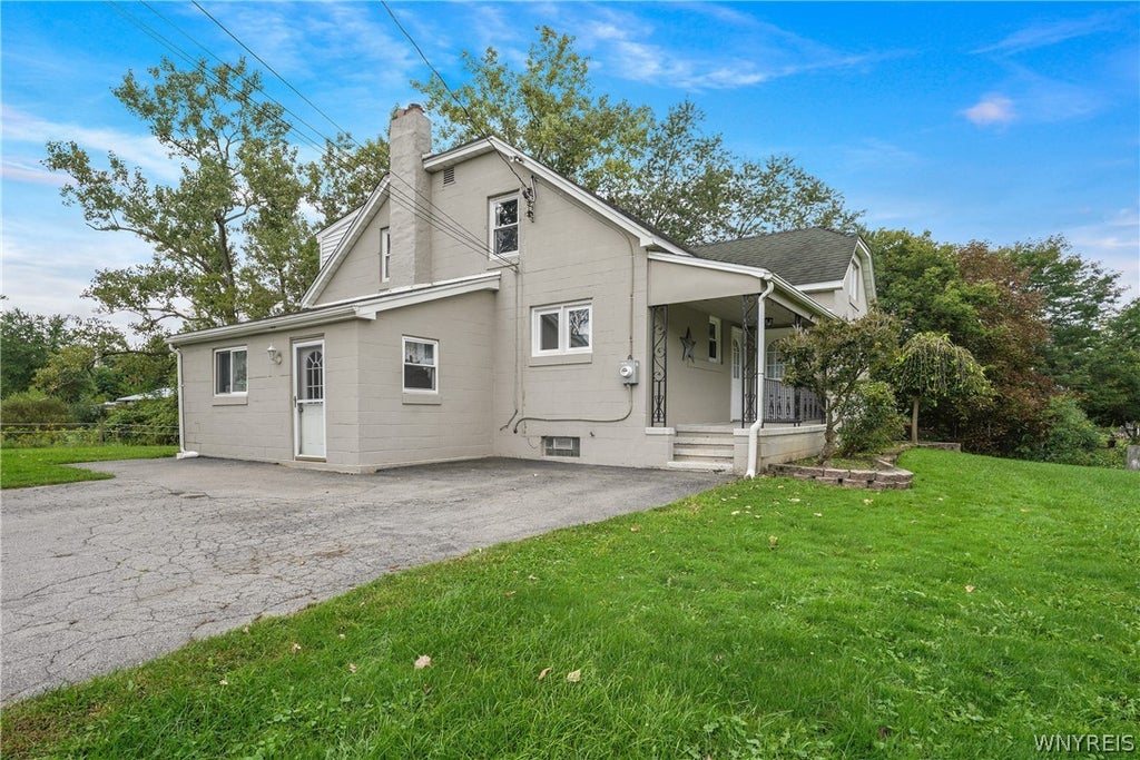 Photo of 5840 Clinton Street, Elma, NY 14059 (MLS # B1716130)