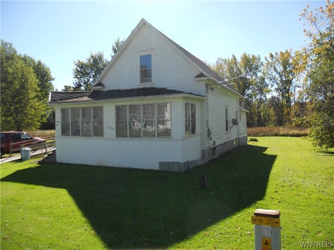 Tiny photo for 1298 Bloomingdale Road, Alabama, NY 14013 (MLS # B1721314)