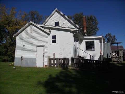 Tiny photo for 1298 Bloomingdale Road, Alabama, NY 14013 (MLS # B1721314)