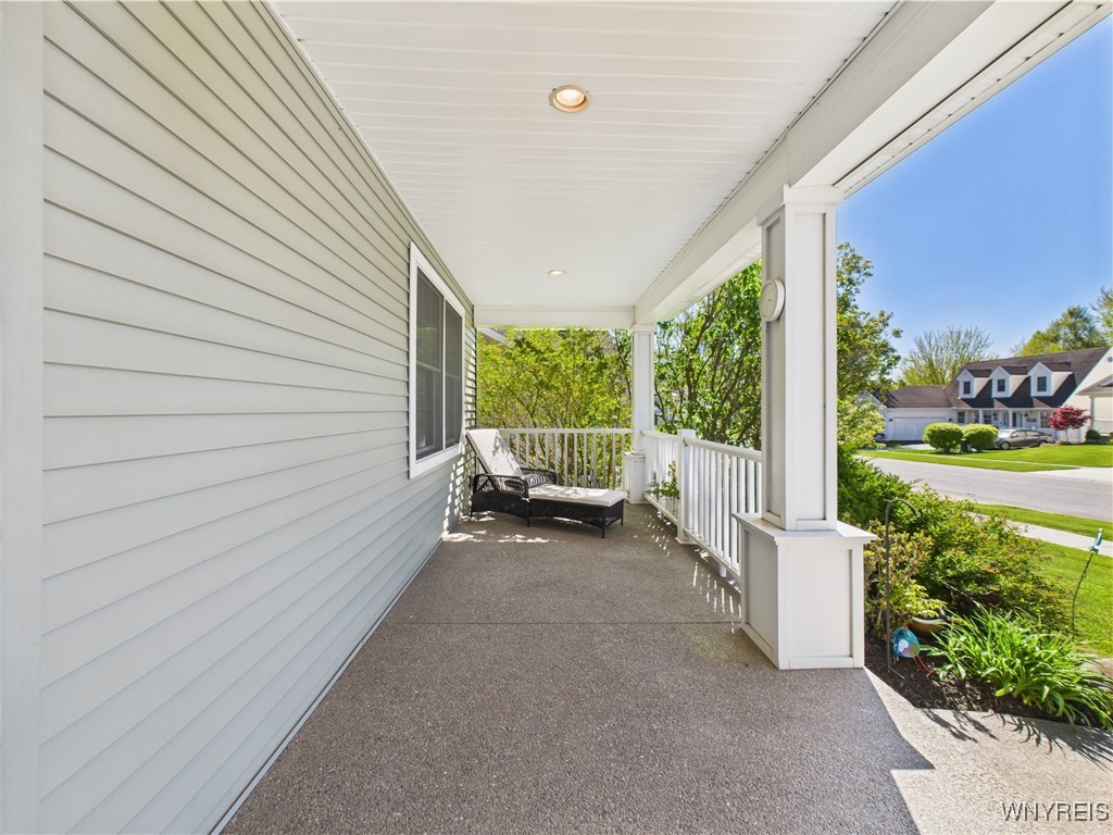 4166 Tisbury Lane, Hamburg, New York image 5