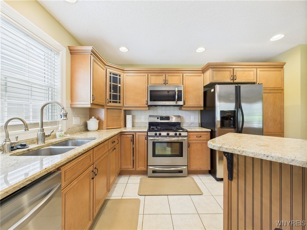 4166 Tisbury Lane, Hamburg, New York image 8