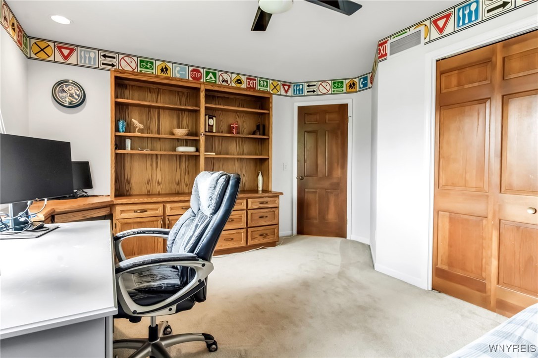 8395 Black Walnut Drive, Clarence, New York image 32
