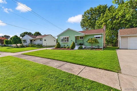 Tiny photo for 22 Mitchell Drive, Tonawanda, NY 14150 (MLS # B1714432)