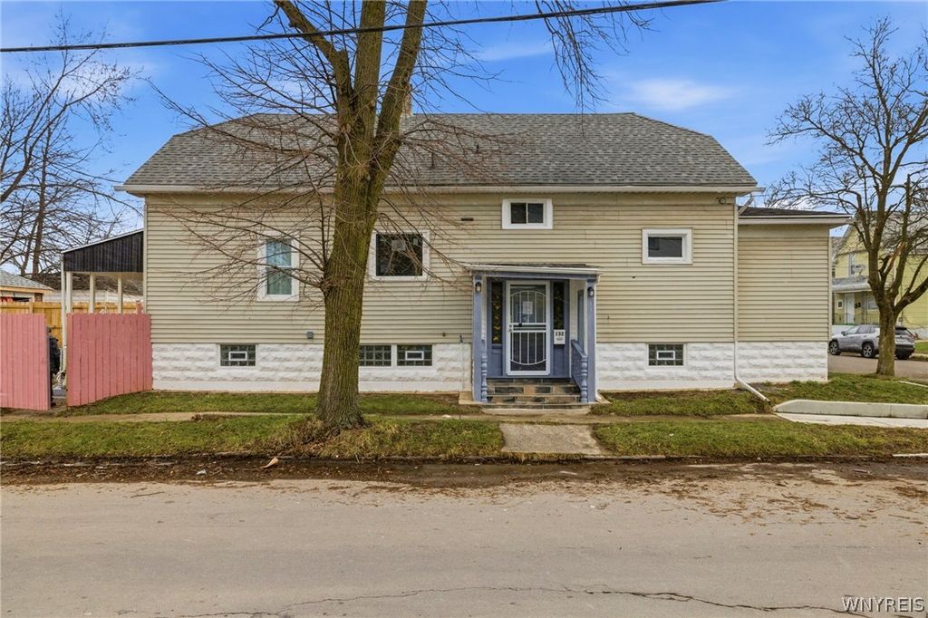 Photo of 132 Goembel Avenue, Buffalo, NY 14211 (MLS # B1669012)