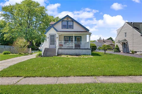 Homes For Sale - 34 Dellwood Place<br/> Cheektowaga, NY 14225