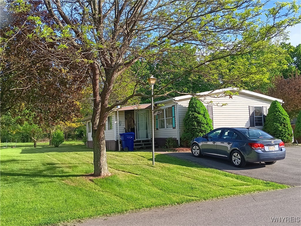 299 Sunset Drive, Clarendon, New York image 1