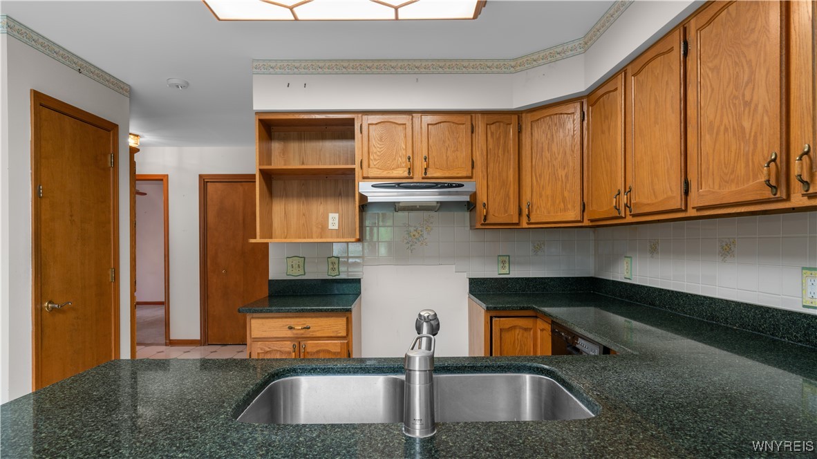 21 Eagle Terrace, Lancaster, New York image 7