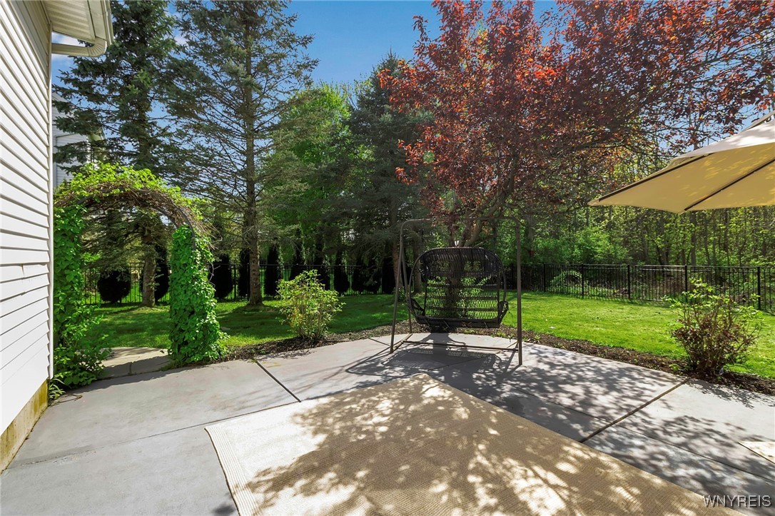 5545 Marthas Vineyard, Clarence, New York image 46