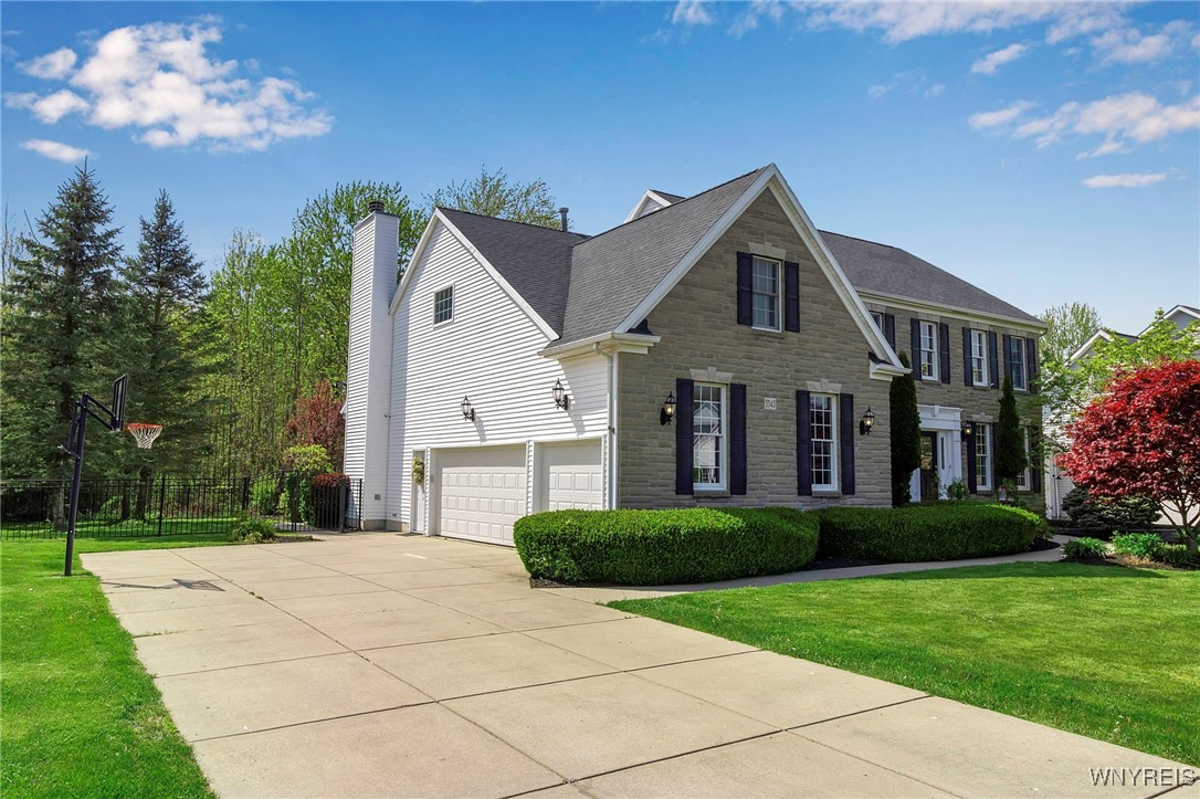 5545 Marthas Vineyard, Clarence, New York image 5