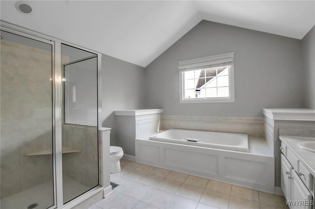 5545 Marthas Vineyard, Clarence, New York image 38