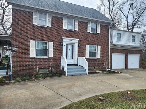 Homes For Sale - 5009 Lake Shore Road<br/> Erie County, Hamburg, NY 14075