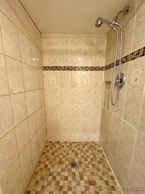 Amherst, New York 14226, United States, 6 Bedrooms Bedrooms, ,4 BathroomsBathrooms,Residential,Active,145726