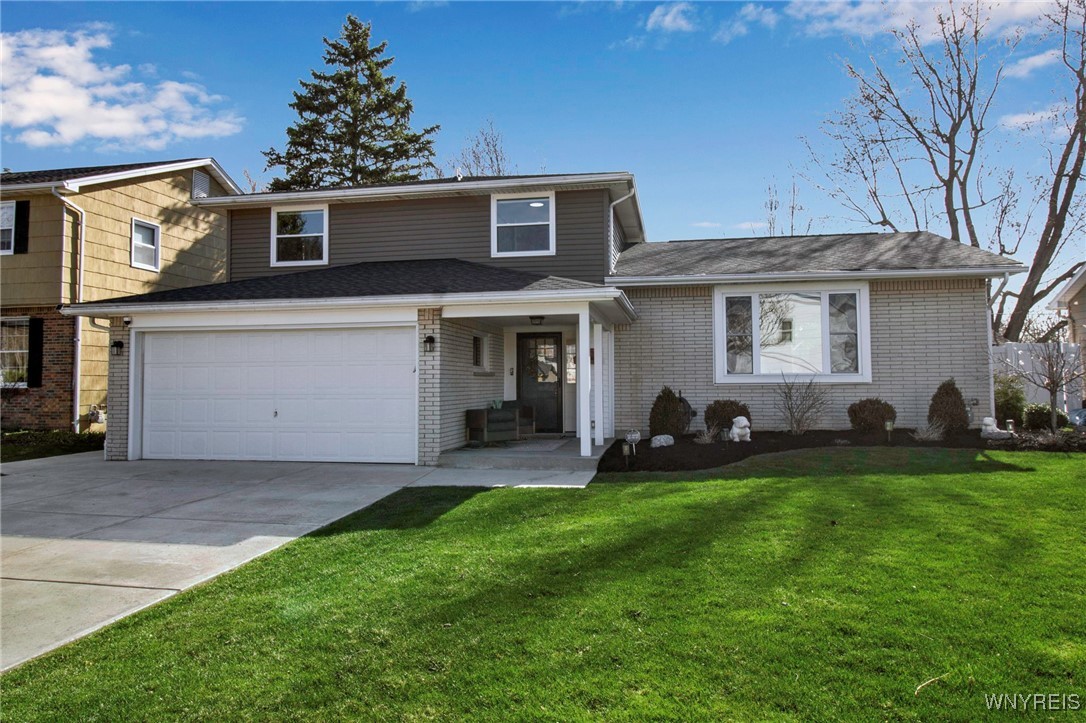56 Christen Court, Lancaster, New York image 1