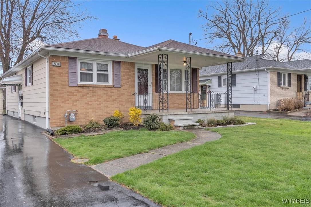 80 Banner Avenue, Lancaster, New York image 1