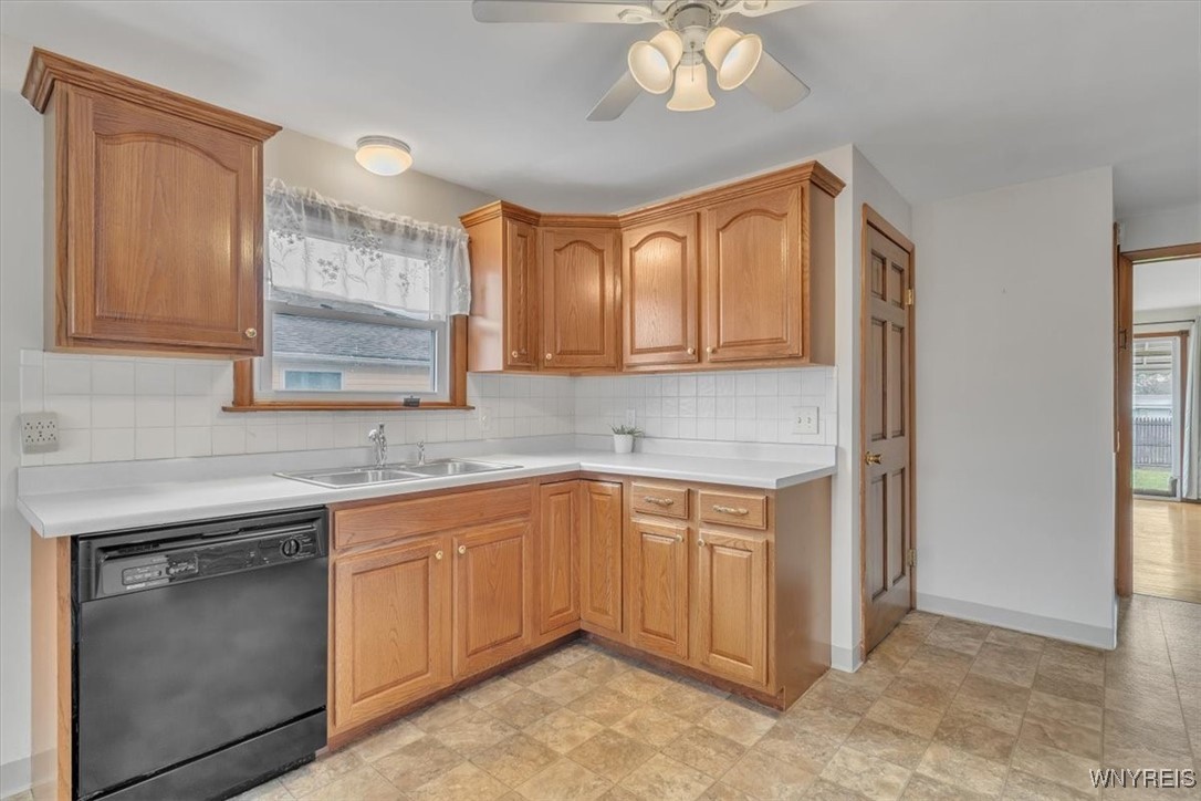 80 Banner Avenue, Lancaster, New York image 9