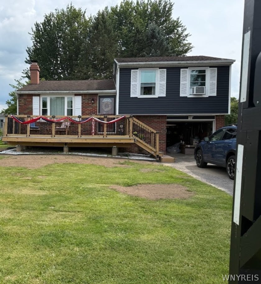Photo of 6954 Northview Drive, Lockport Town, NY 14094 (MLS # B1701730)