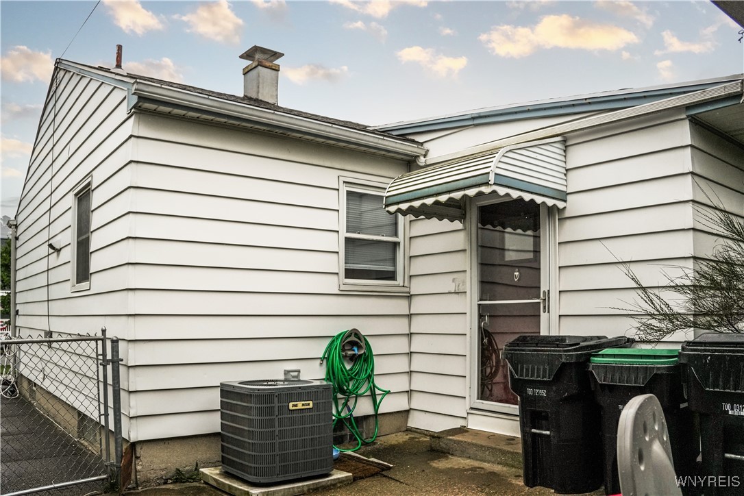 254 Floradale Avenue, Tonawanda, New York image 3
