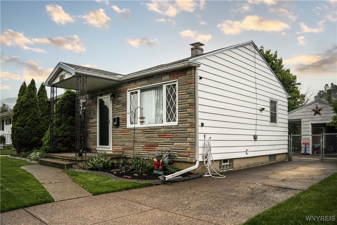 254 Floradale Avenue, Tonawanda, New York image 2
