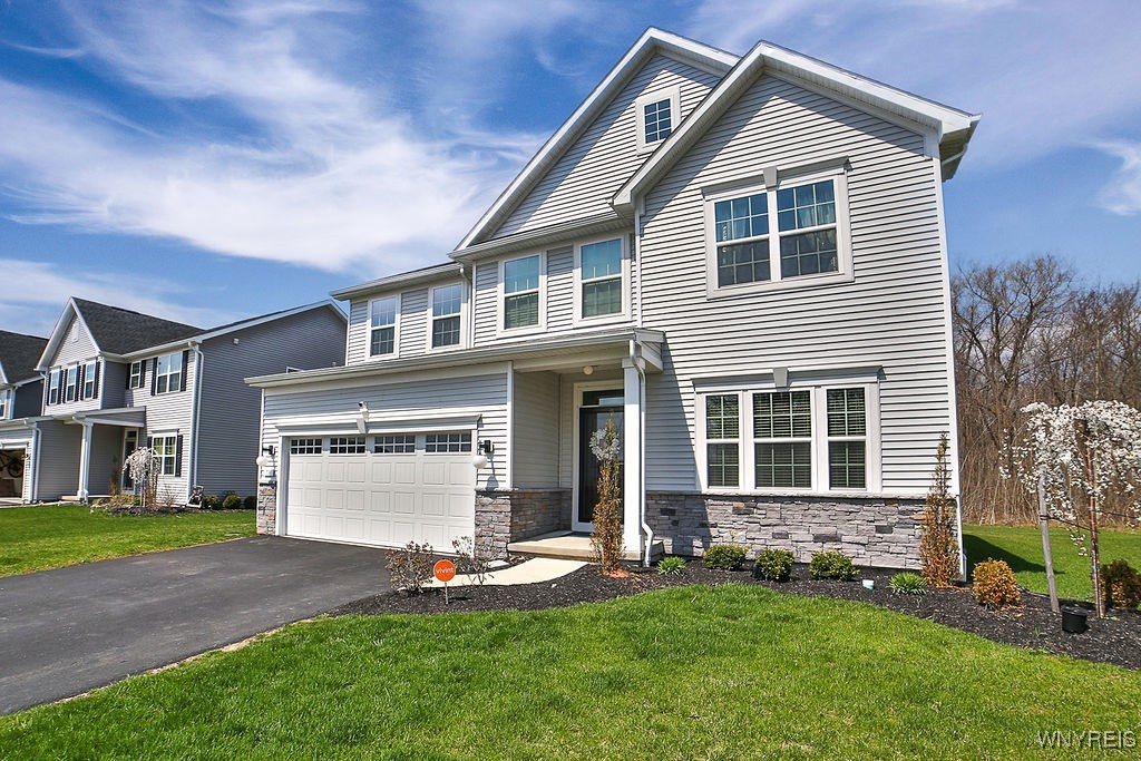 50 Sierra Drive, Amherst, New York image 2