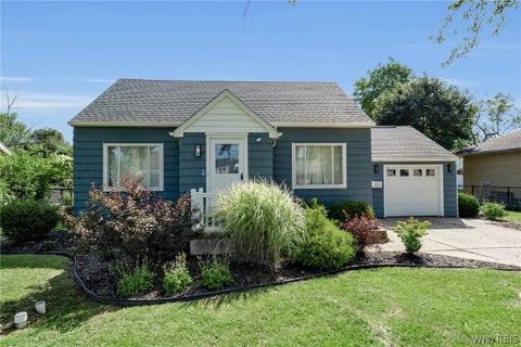 Homes For Sale - 4661 N Bailey Avenue<br/> Erie County, Amherst, NY 14226