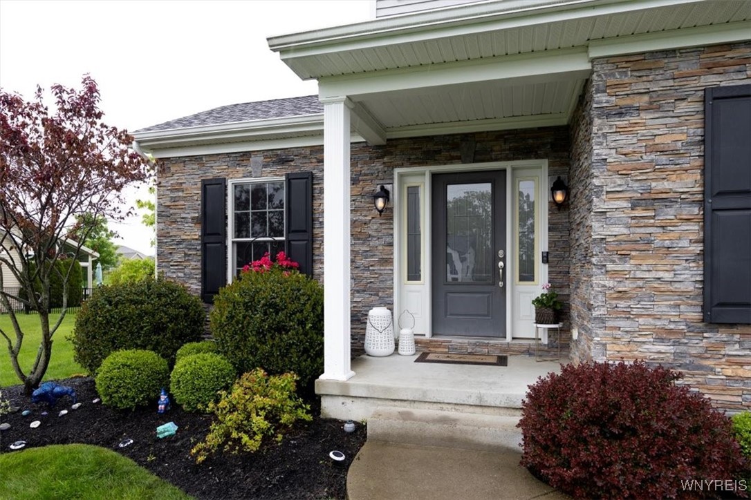 17 Knoche Way, Orchard Park, New York image 3
