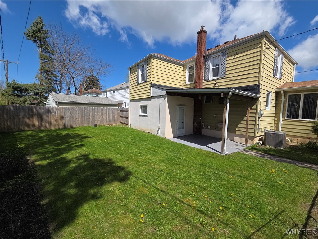 7525 Frontier Avenue, Niagara Falls, New York image 2