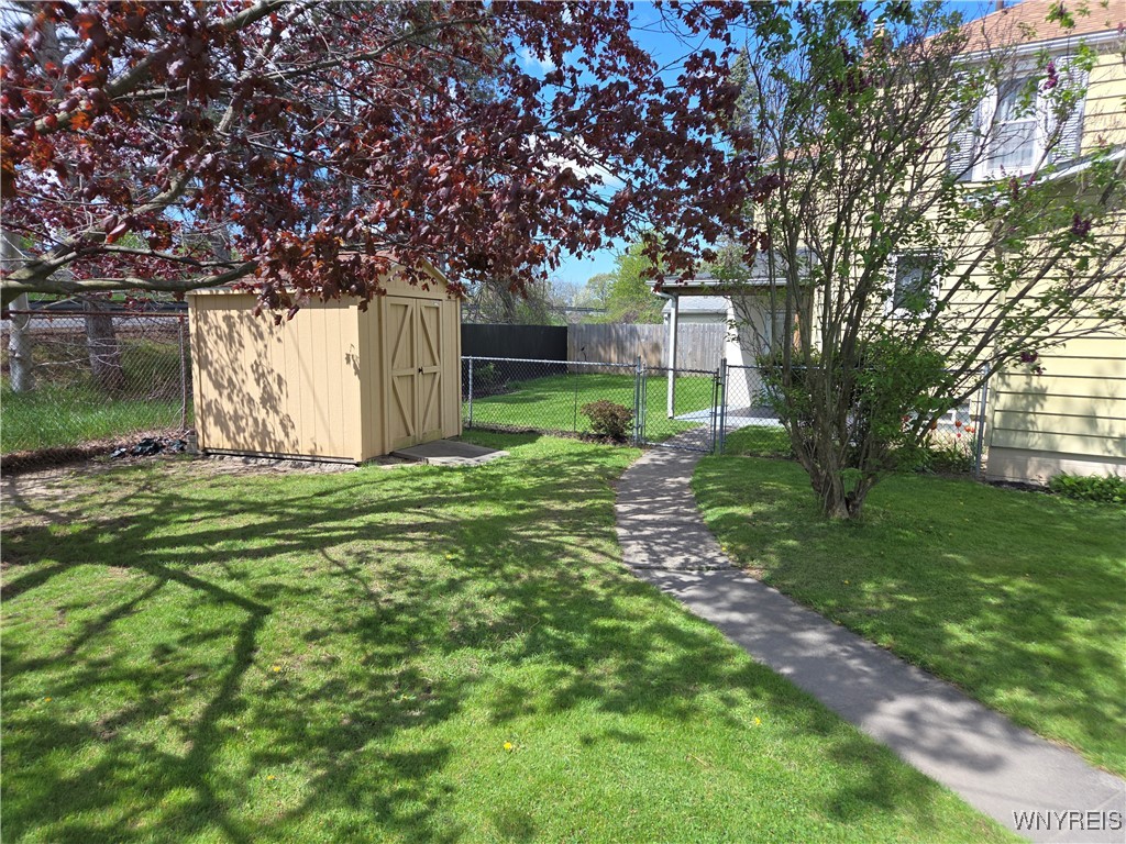 7525 Frontier Avenue, Niagara Falls, New York image 23