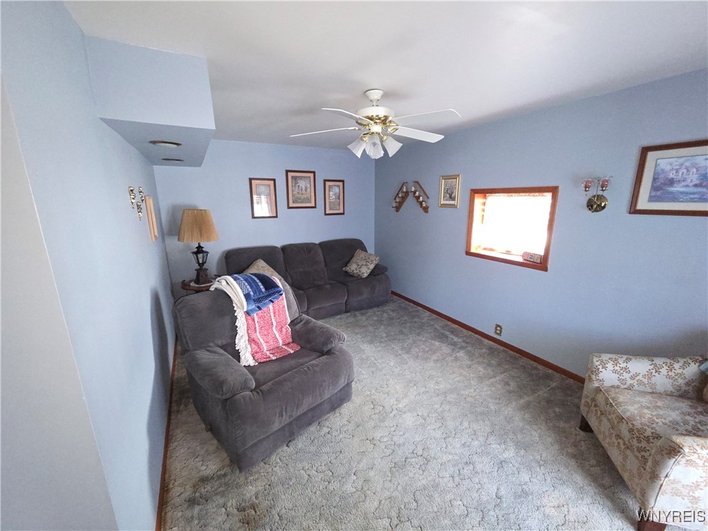 7525 Frontier Avenue, Niagara Falls, New York image 6