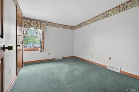 Tiny photo for 75 Pine Court N, West Seneca, NY 14224 (MLS # B1684761)