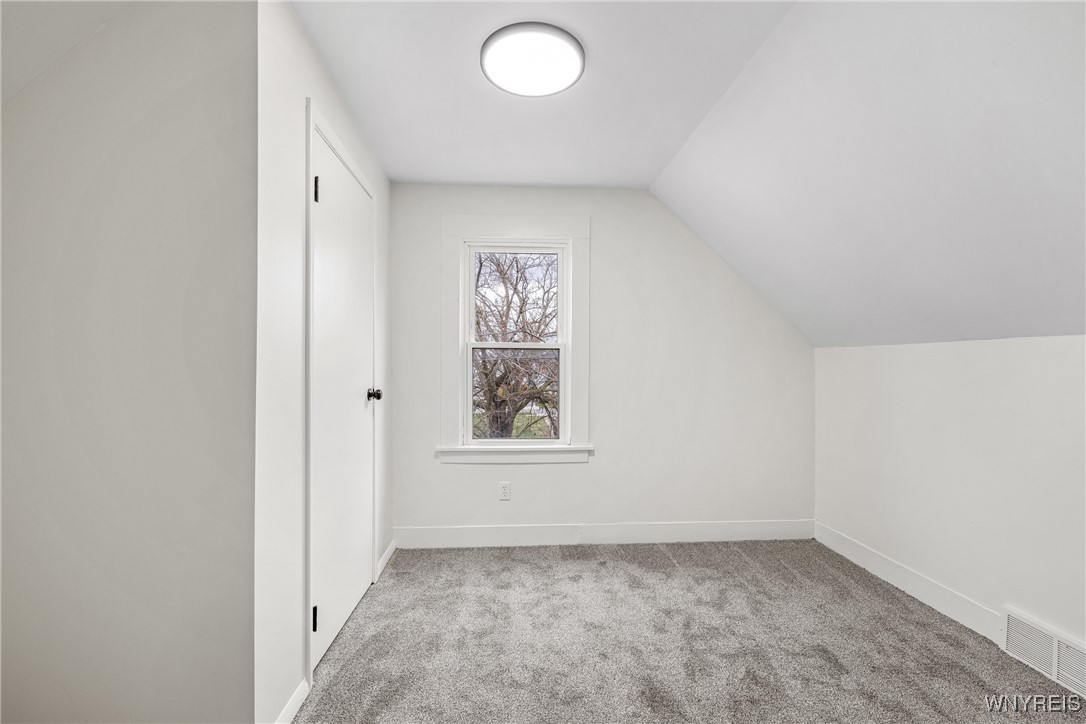 724 E Amherst Street, Buffalo, New York image 24
