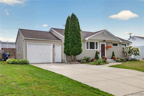 Tiny photo for 63 Rosemont Drive, Amherst, NY 14226 (MLS # B1702592)