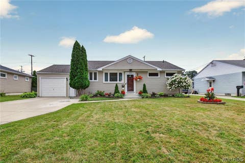 Photo of 63 Rosemont Drive, Amherst, NY 14226 (MLS # B1702592)