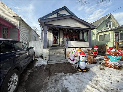 Photo of 84 E End Avenue, Buffalo, NY 14225 (MLS # B1655358)